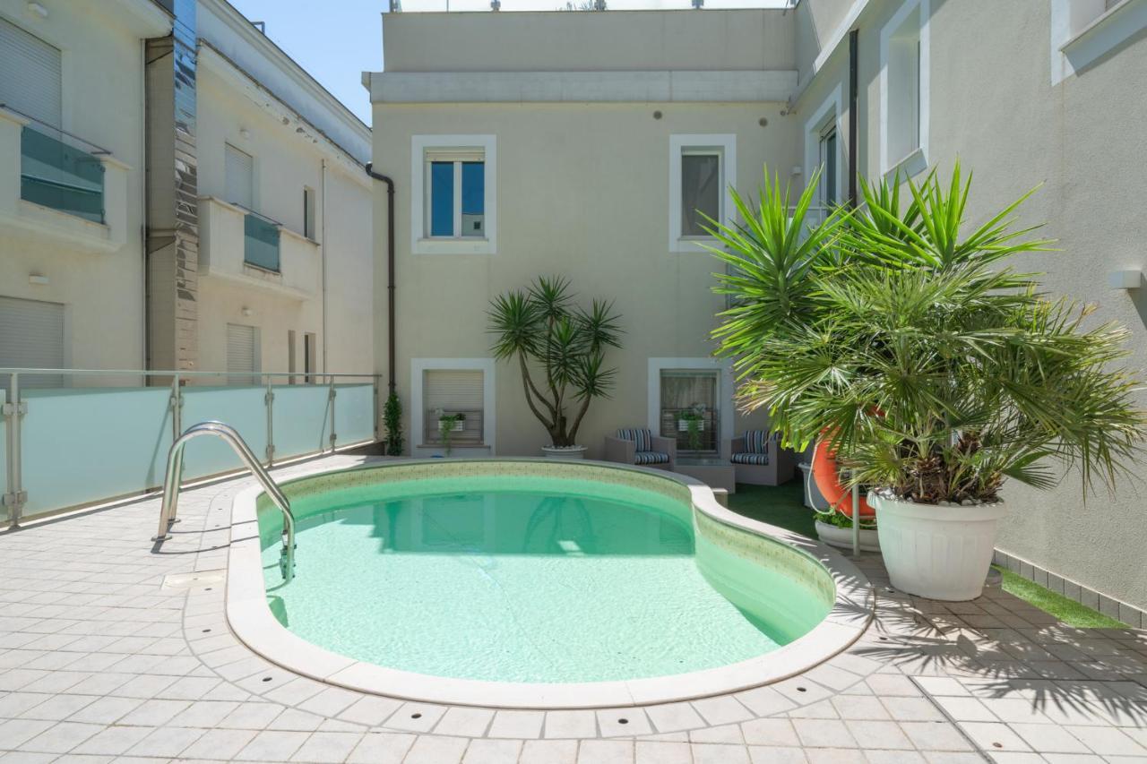 Residence Capitol カットーリカ エクステリア 写真